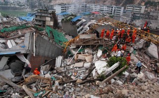 08年汶川地震现场有多恶心(08年汶川地震英雄事迹)