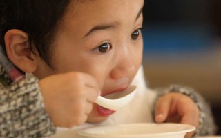 宝宝饮食过于营养(宝宝饮食过于营养的表现)