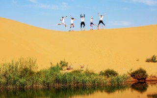 关于有哪些旅行地是「一半海水，一半沙漠」？的信息